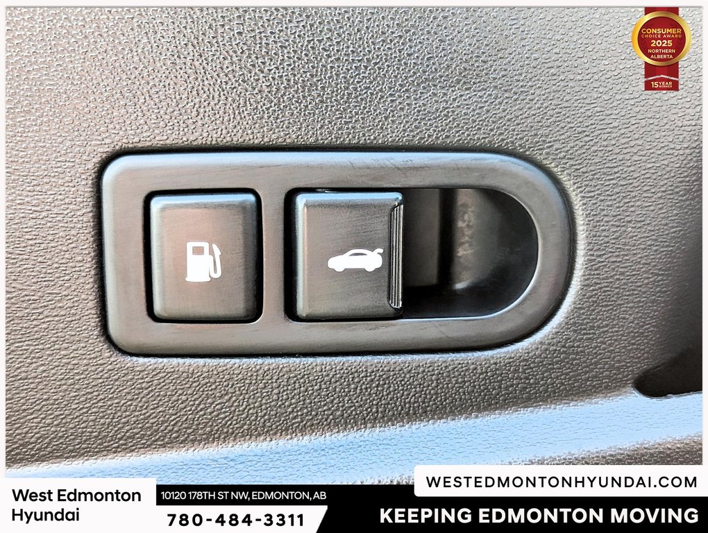2016 Hyundai Genesis Coupe 3.8 in Edmonton, Alberta - 21 - w1024h768px