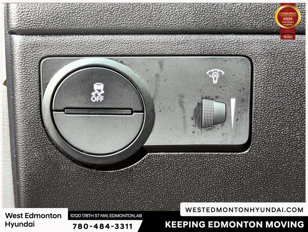 2016 Hyundai Genesis Coupe 3.8 in Edmonton, Alberta - 7 - w1024h768px