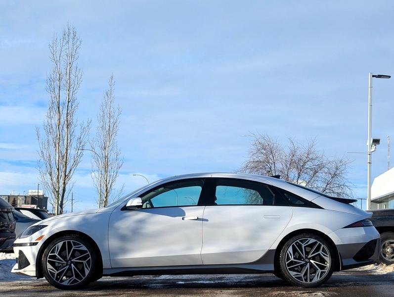 2024  Ioniq 6 Preferred in Edmonton, Alberta - 2 - w1024h768px