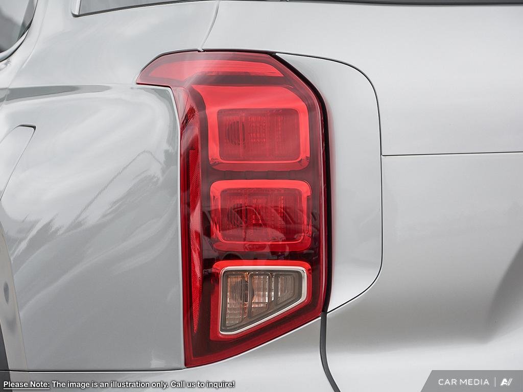 2025 Hyundai Palisade Preferred in Edmonton, Alberta - 11 - w1024h768px