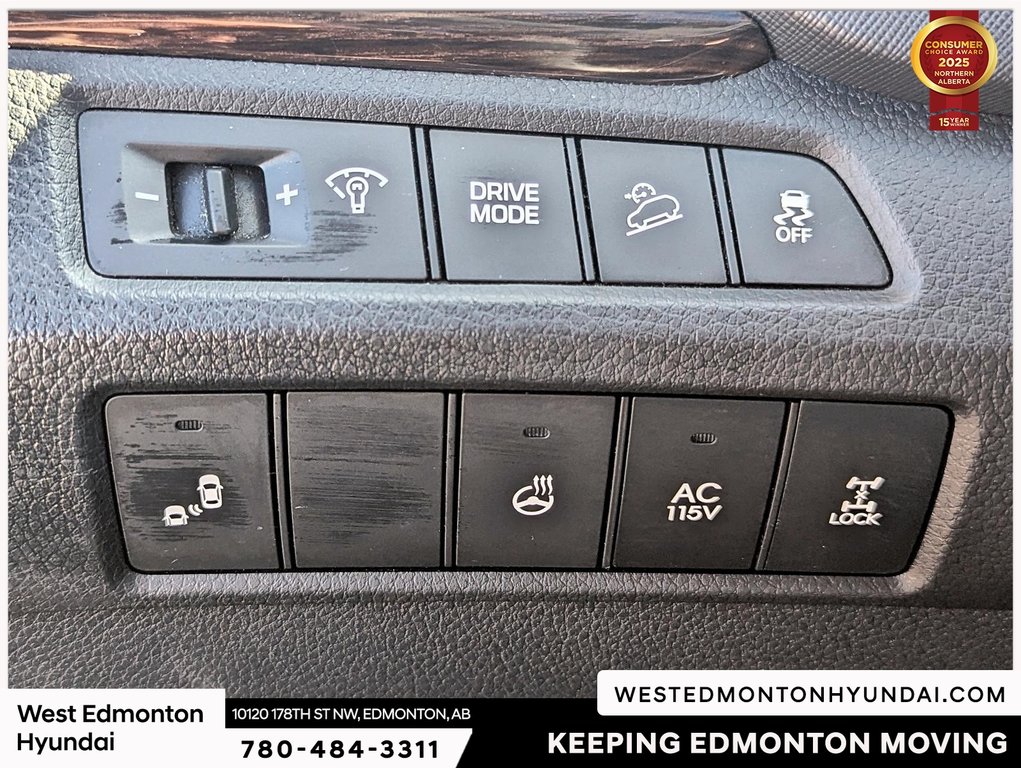 2017 Hyundai Santa Fe XL Premium in Edmonton, Alberta - 7 - w1024h768px