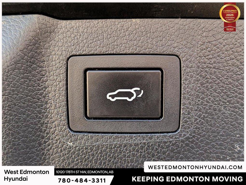 2017 Hyundai Santa Fe XL Premium in Edmonton, Alberta - 23 - w1024h768px