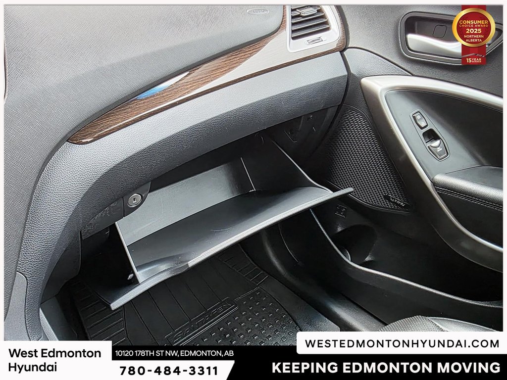 2017 Hyundai Santa Fe XL Limited in Edmonton, Alberta - 32 - w1024h768px