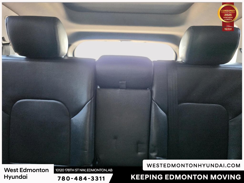 2017 Hyundai Santa Fe XL Luxury in Edmonton, Alberta - 14 - w1024h768px