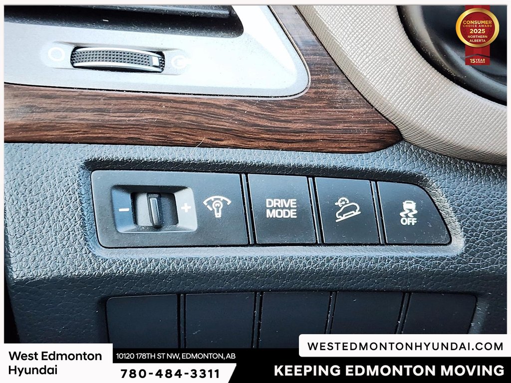 2018 Hyundai Santa Fe XL Base in Edmonton, Alberta - 14 - w1024h768px