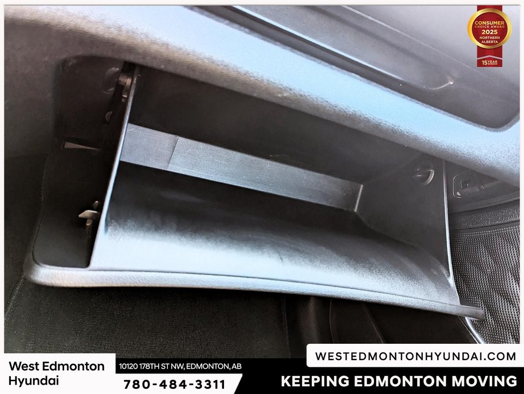 2020 Hyundai Santa Fe Ultimate in Edmonton, Alberta - 19 - w1024h768px