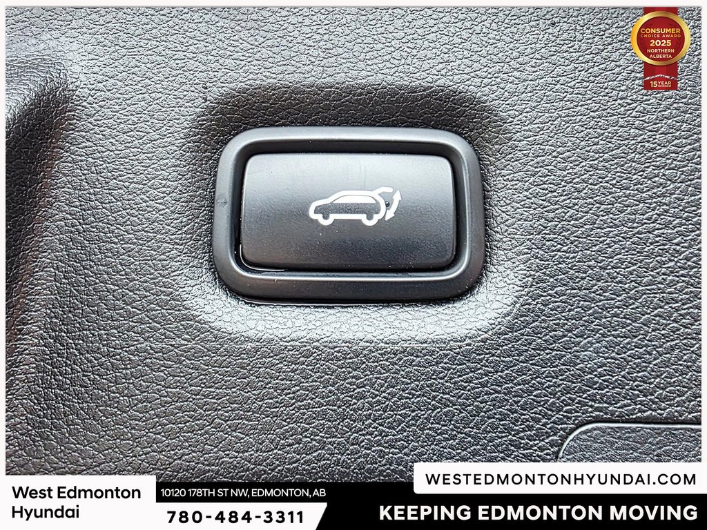 2020 Hyundai Santa Fe Luxury 2.0 in Edmonton, Alberta - 9 - w1024h768px