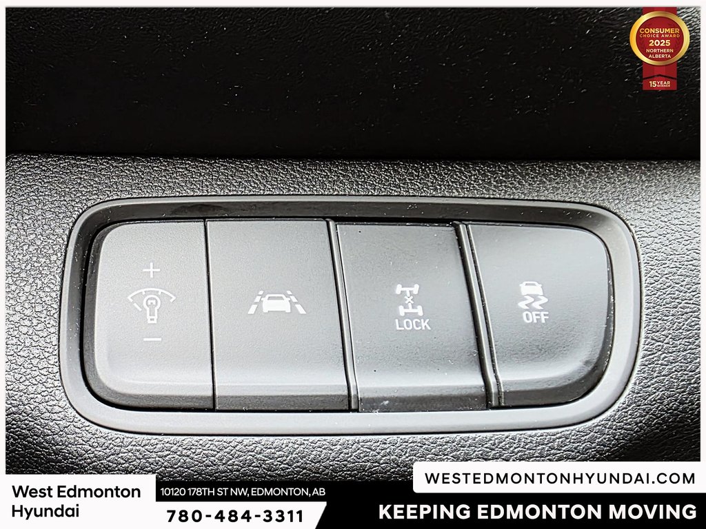 2020 Hyundai Santa Fe Essential in Edmonton, Alberta - 13 - w1024h768px