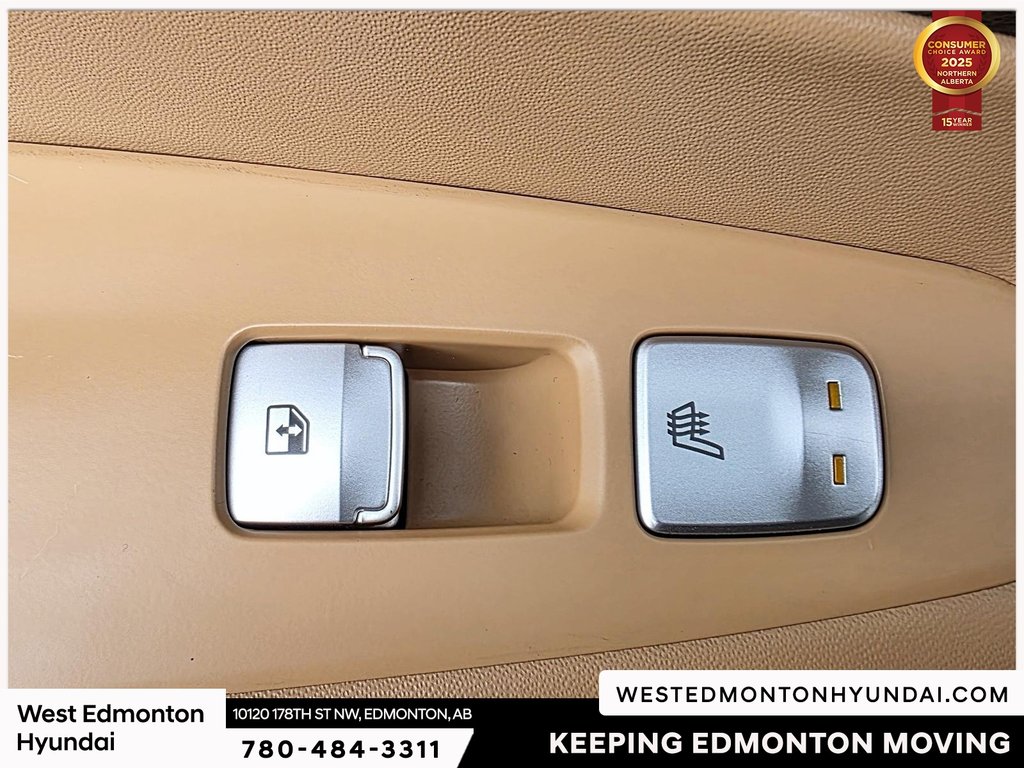 2021 Hyundai Santa Fe Calligraphy in Edmonton, Alberta - 16 - w1024h768px