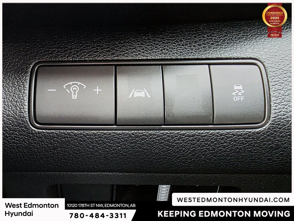 2022 Hyundai Santa Fe Preferred in Edmonton, Alberta - 20 - w1024h768px