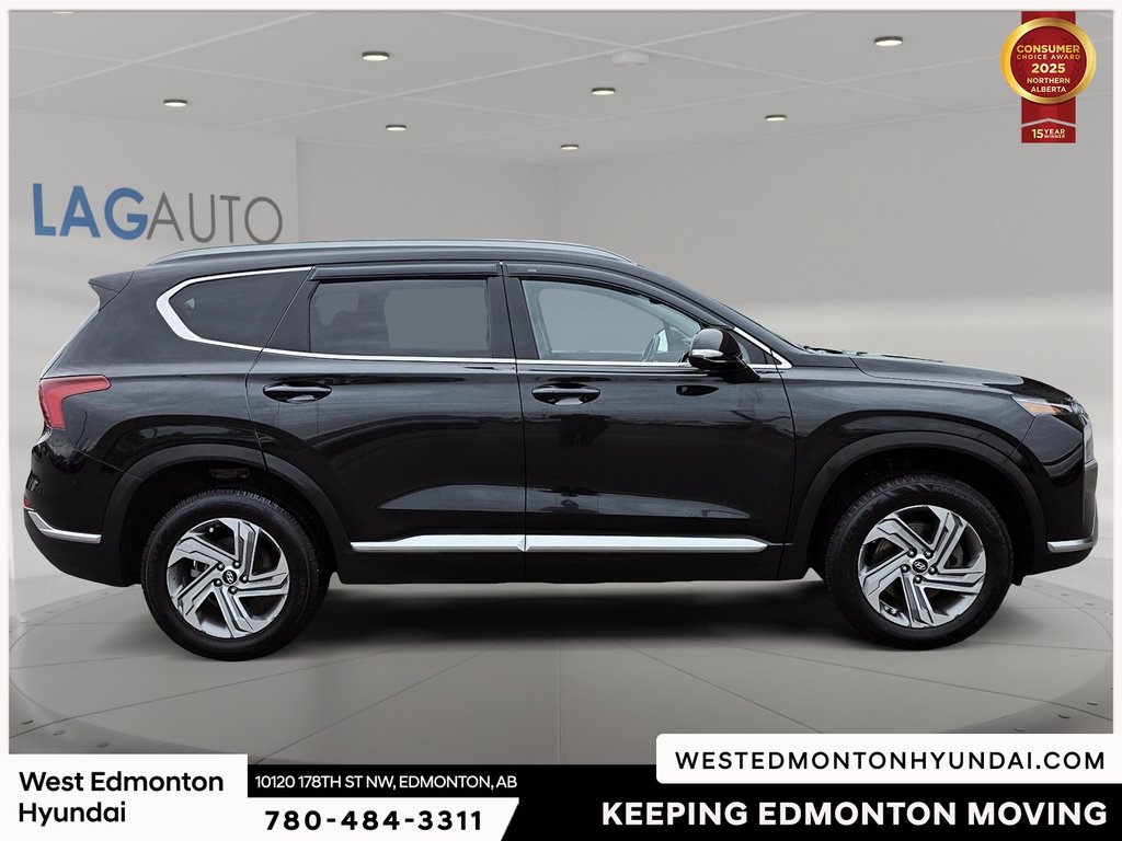 2022 Hyundai Santa Fe Preferred in Edmonton, Alberta - 10 - w1024h768px