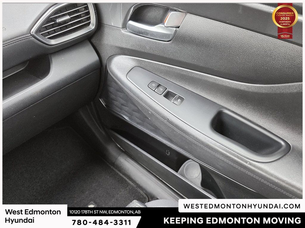2022 Hyundai Santa Fe Preferred in Edmonton, Alberta - 15 - w1024h768px