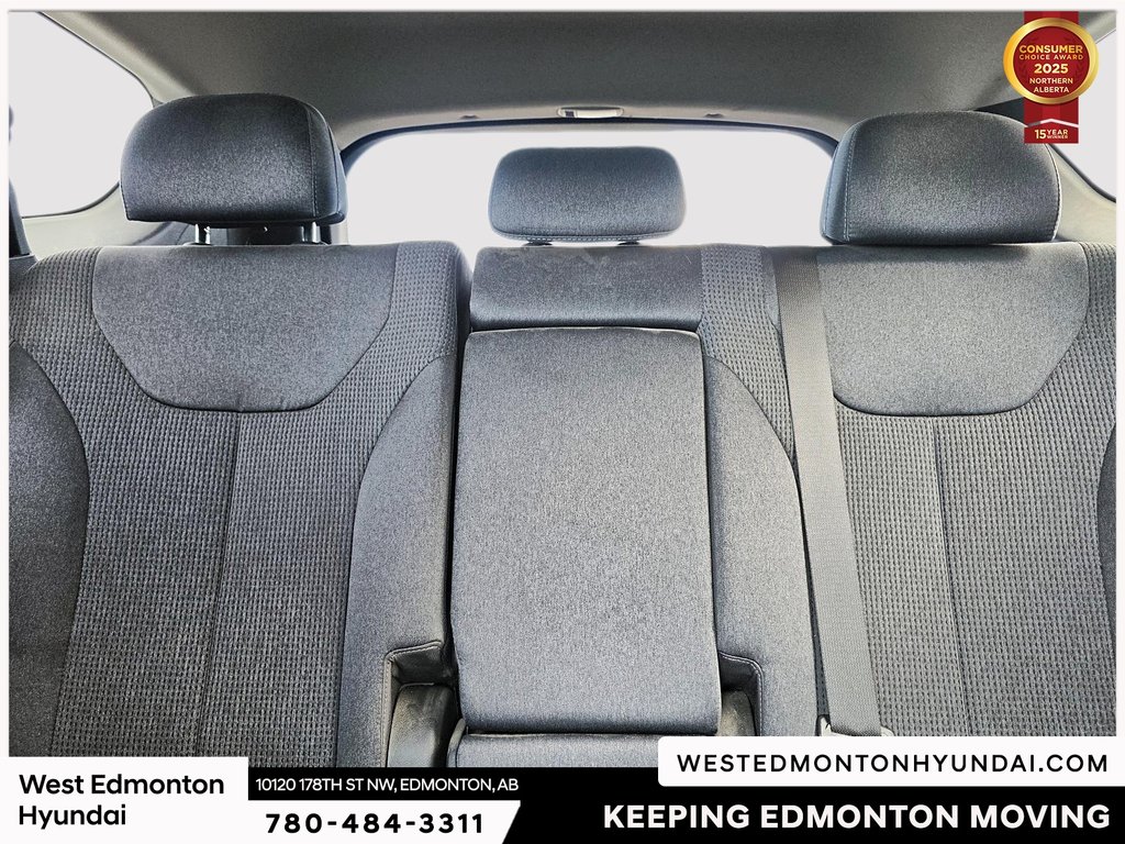 2022 Hyundai Santa Fe Preferred in Edmonton, Alberta - 21 - w1024h768px