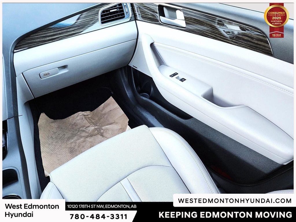 2017 Hyundai Sonata Hybrid Limited in Edmonton, Alberta - 12 - w1024h768px
