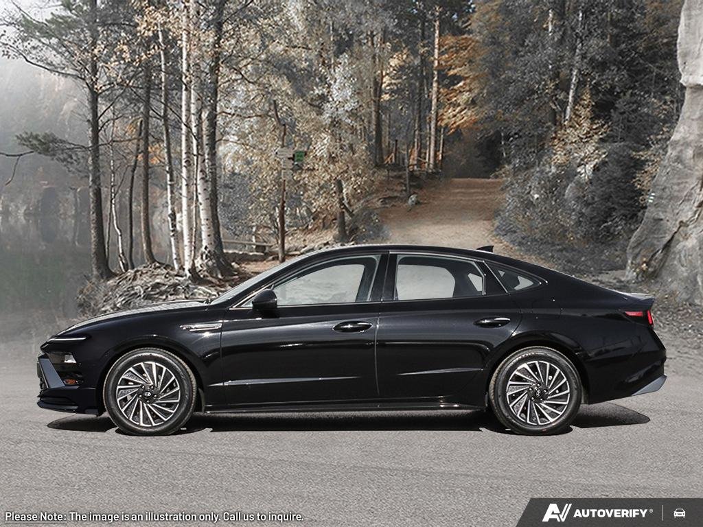 2026 Hyundai Sonata Hybrid Preferred in Edmonton, Alberta - 3 - w1024h768px