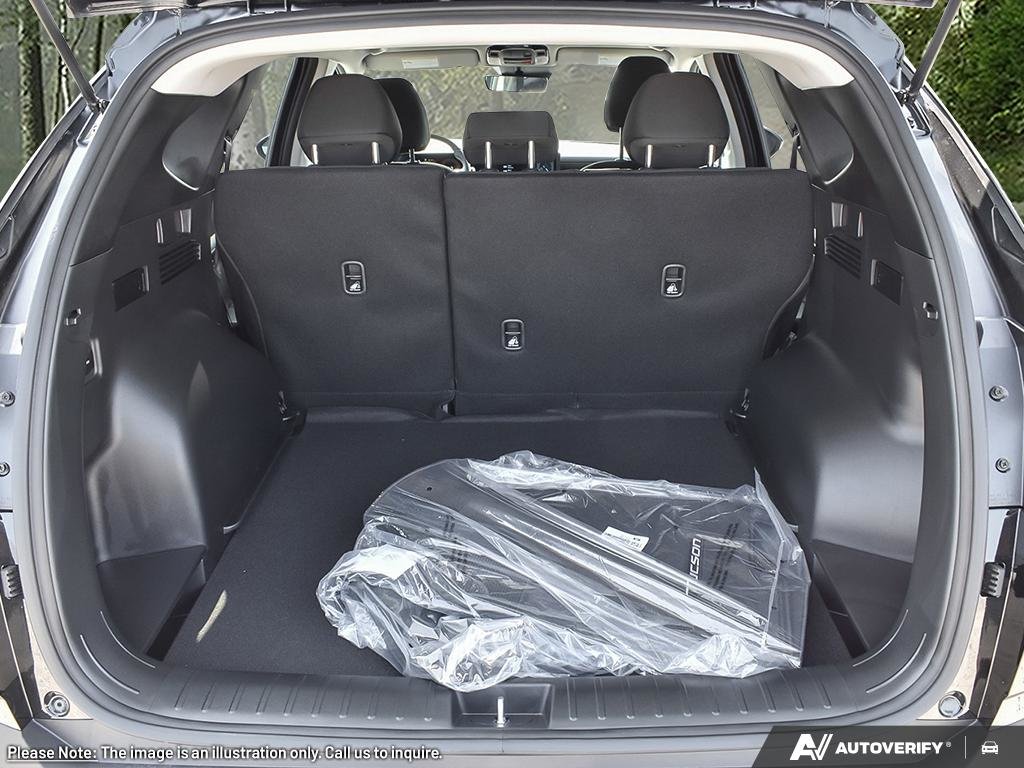 2025 Hyundai Tucson Preferred w/ Trend Package in Edmonton, Alberta - 7 - w1024h768px