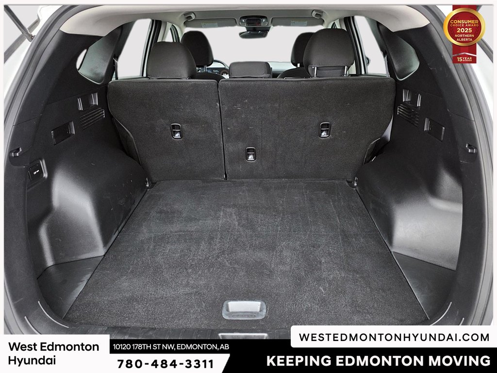 2025 Hyundai Tucson Preferred in Edmonton, Alberta - 10 - w1024h768px
