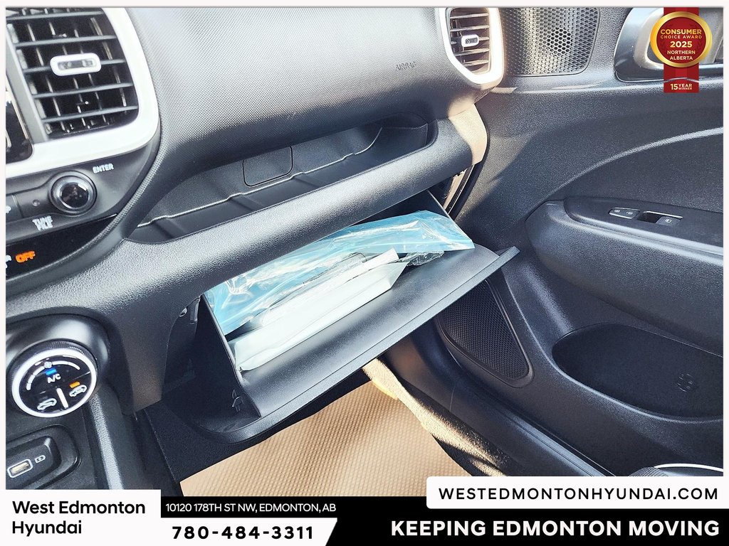 2022 Hyundai Venue Ultimate in Edmonton, Alberta - 34 - w1024h768px