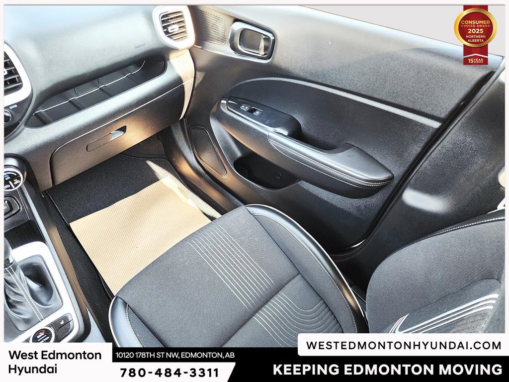 2022 Hyundai Venue Ultimate in Edmonton, Alberta - 17 - w1024h768px