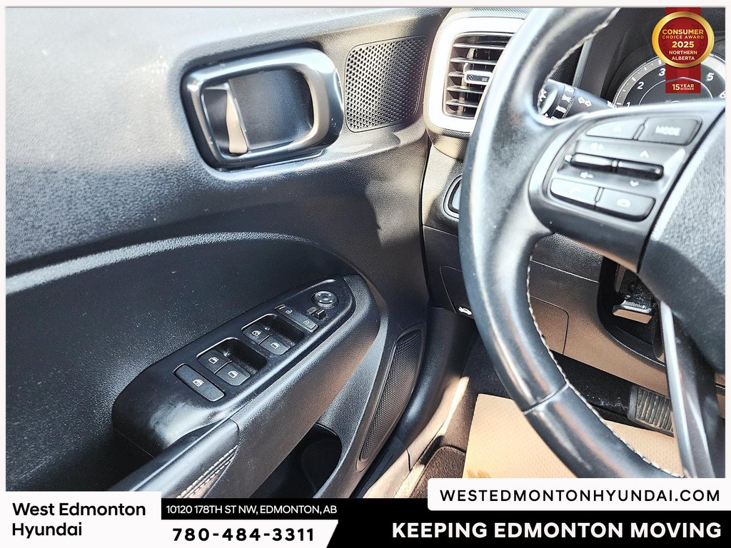 2022 Hyundai Venue Ultimate in Edmonton, Alberta - 20 - w1024h768px
