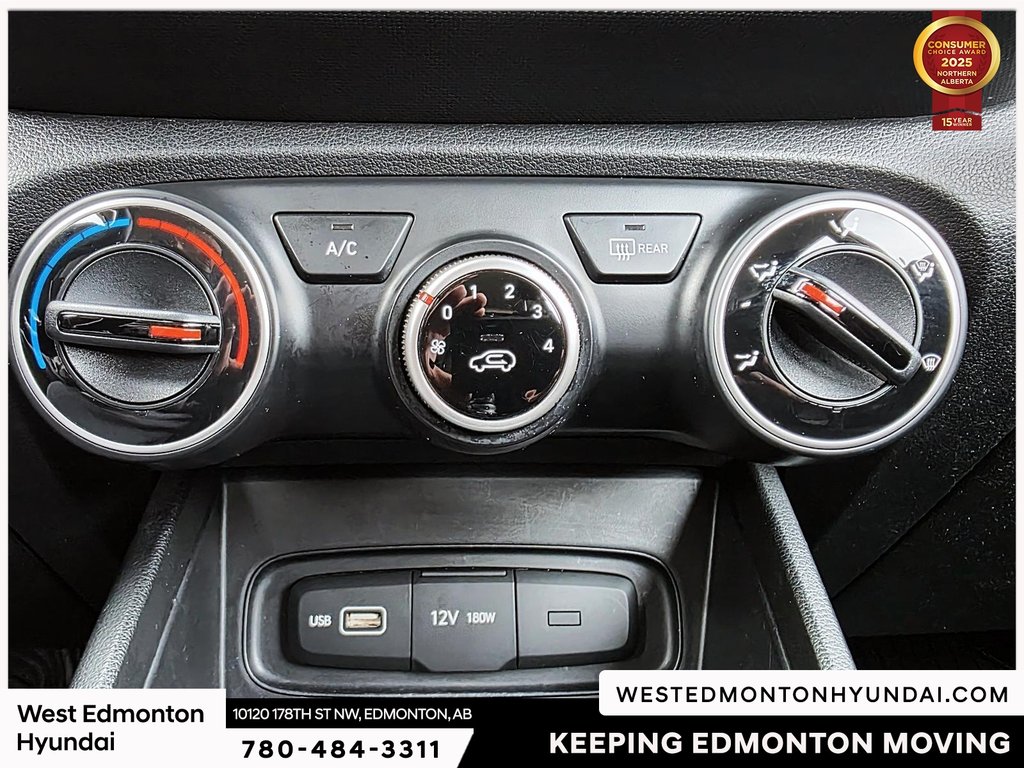2022 Hyundai Venue Preferred in Edmonton, Alberta - 19 - w1024h768px