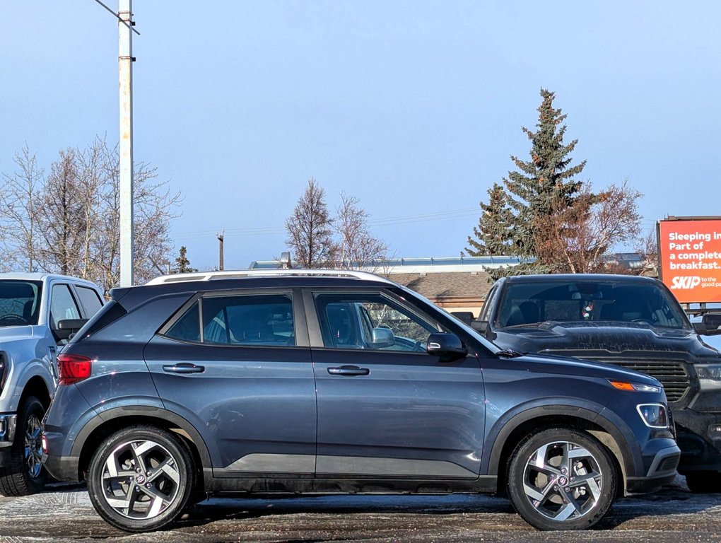 2023 Hyundai Venue Ultimate in Edmonton, Alberta - 3 - w1024h768px