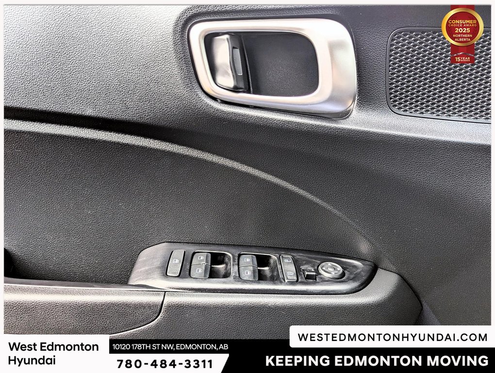 2023 Hyundai Venue Preferred in Edmonton, Alberta - 8 - w1024h768px
