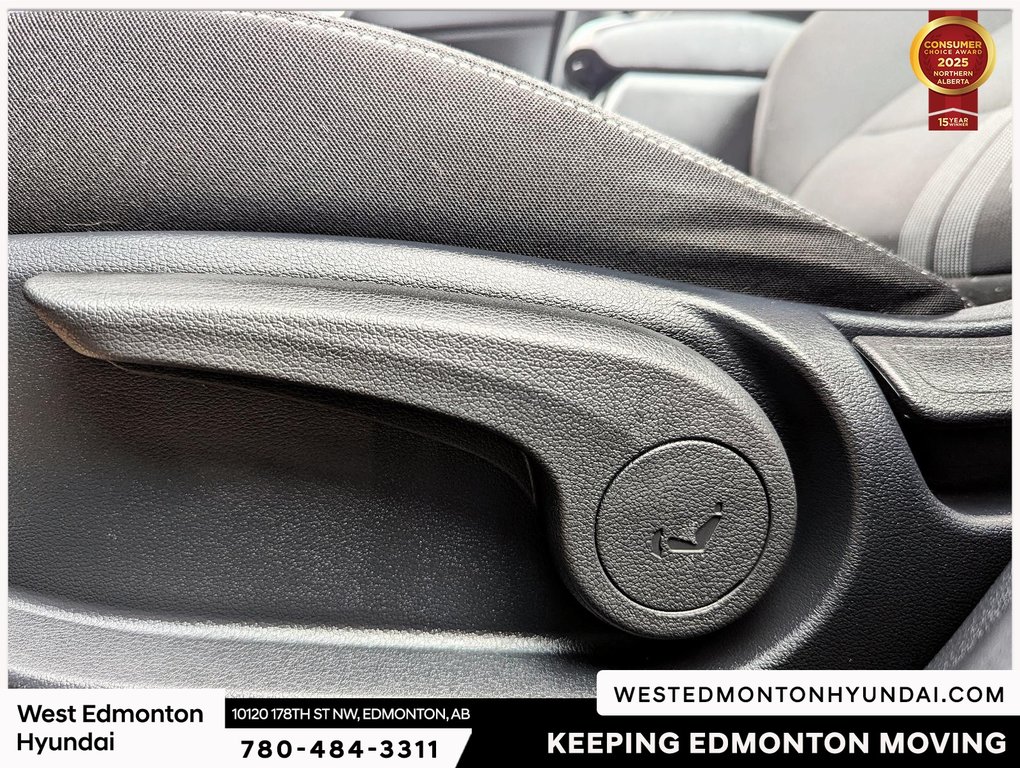2023 Hyundai Venue Preferred in Edmonton, Alberta - 17 - w1024h768px