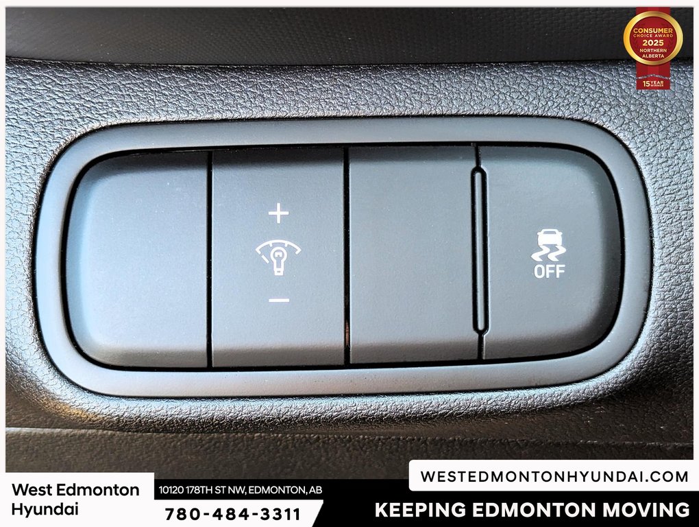 2023 Hyundai Venue Ultimate in Edmonton, Alberta - 8 - w1024h768px