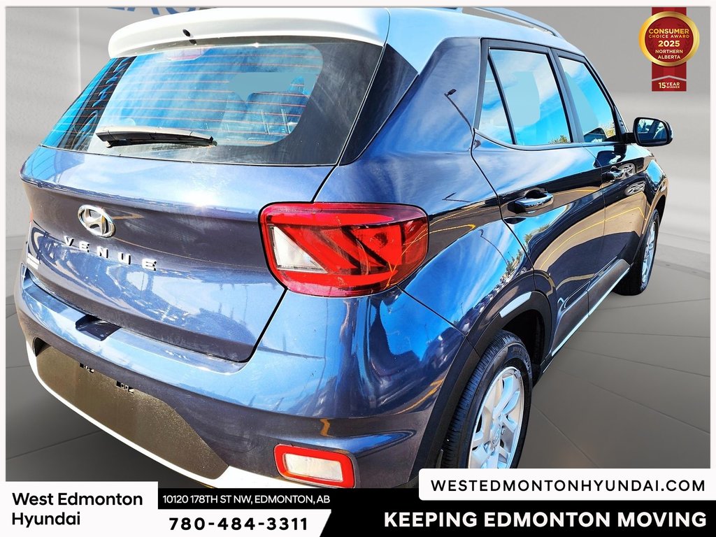 2023 Hyundai Venue Preferred in Edmonton, Alberta - 8 - w1024h768px