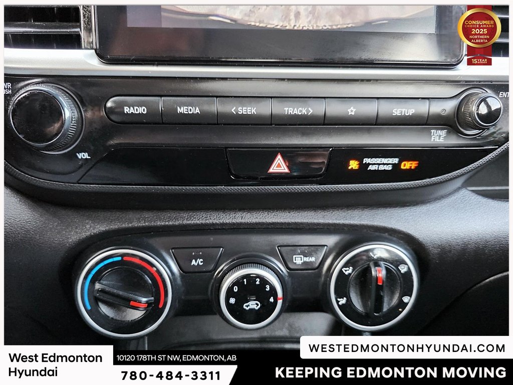 2023 Hyundai Venue Essential in Edmonton, Alberta - 27 - w1024h768px