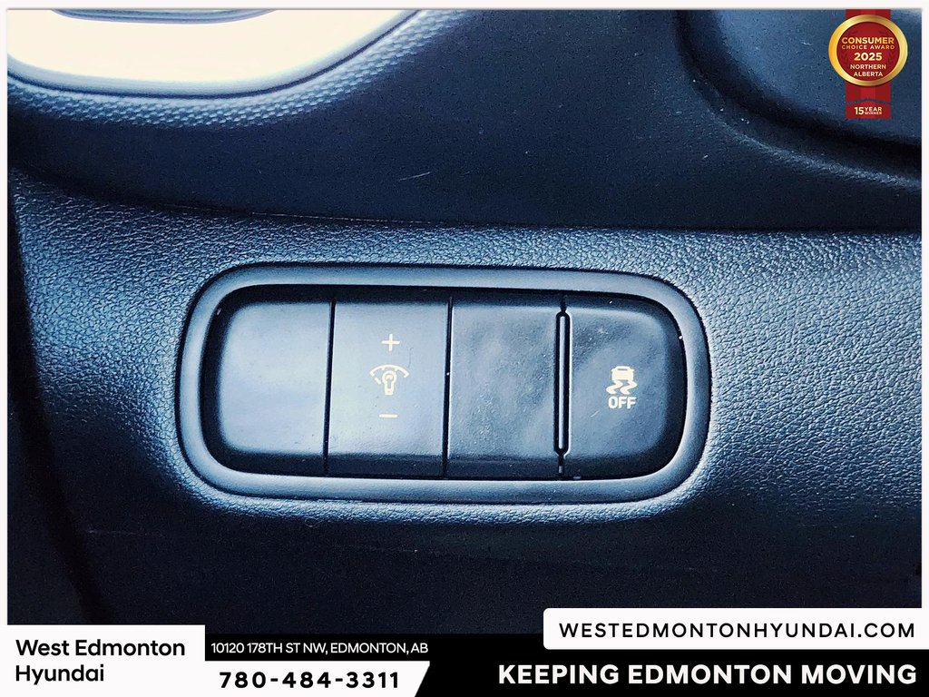 2024 Hyundai Venue Essential in Edmonton, Alberta - 20 - w1024h768px