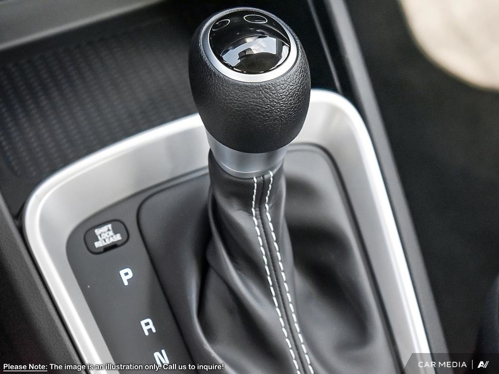 2025 Hyundai Venue Essential in Edmonton, Alberta - 15 - w1024h768px