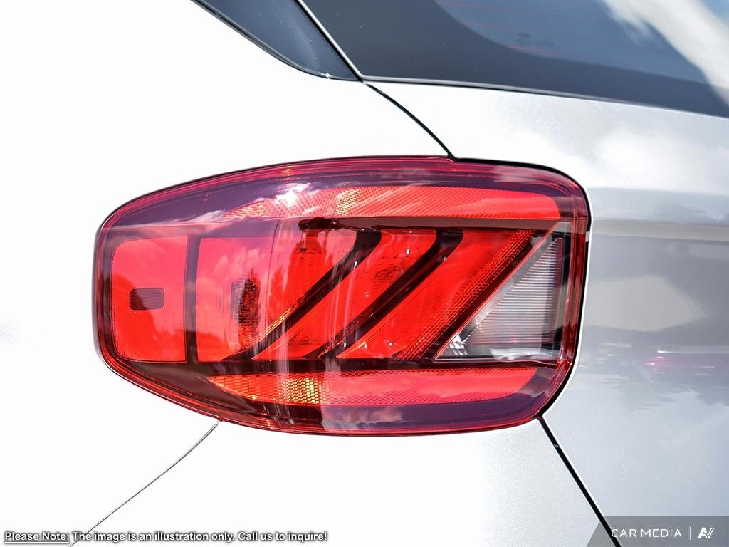 2025 Hyundai Venue Essential in Edmonton, Alberta - 11 - w1024h768px