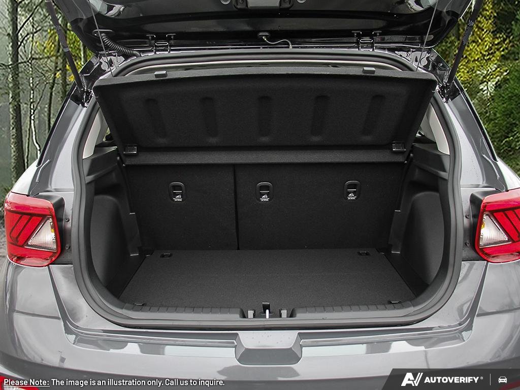 2025 Hyundai Venue Essential Two-tone in Edmonton, Alberta - 7 - w1024h768px