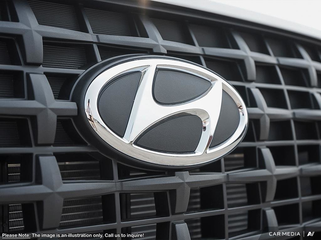 2025 Hyundai Venue Preferred Two-tone in Edmonton, Alberta - 9 - w1024h768px