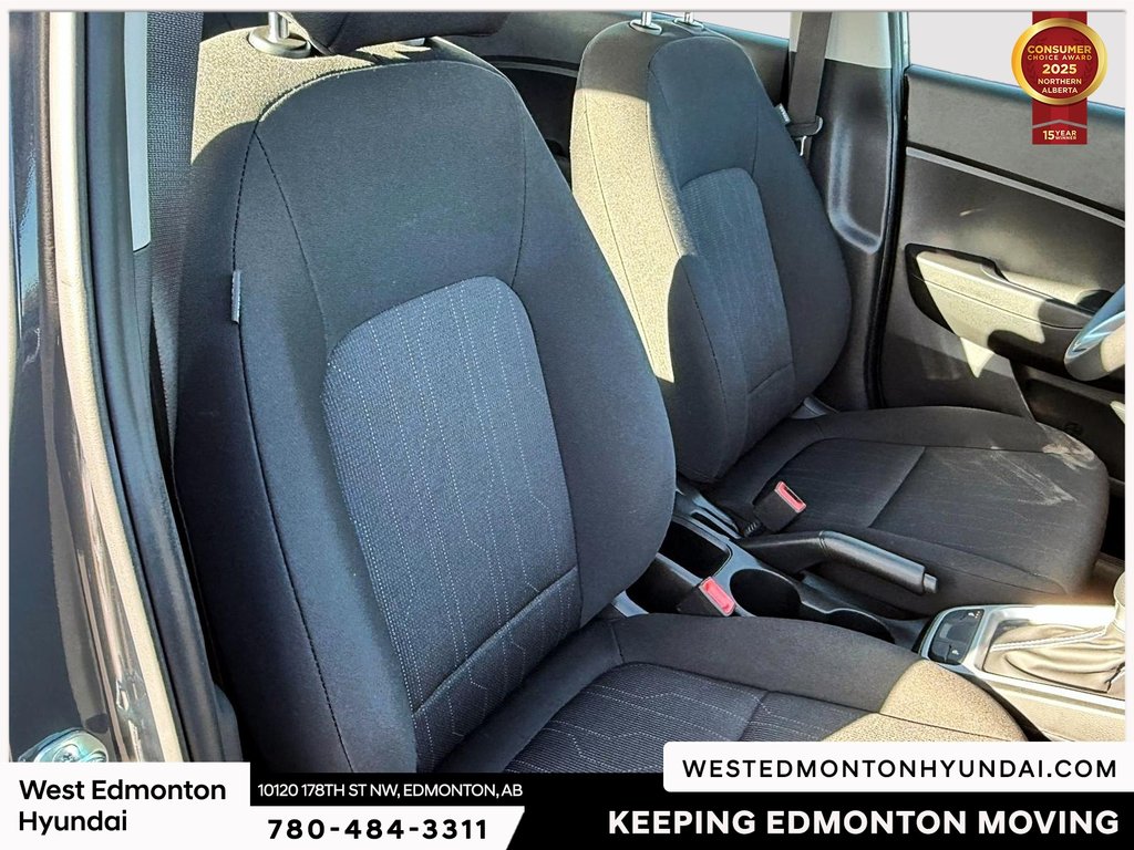2025 Hyundai Venue Essential in Edmonton, Alberta - 16 - w1024h768px