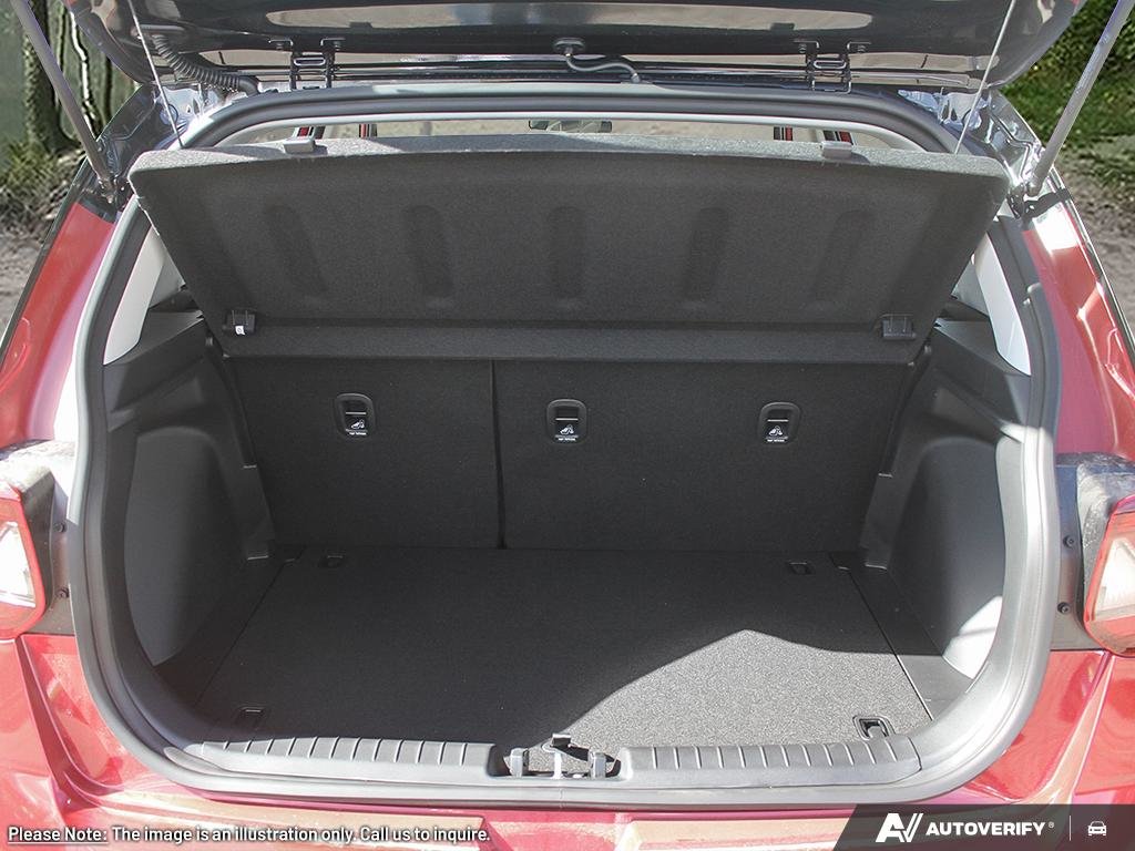 2026 Hyundai Venue Essential Two-tone in Edmonton, Alberta - 7 - w1024h768px