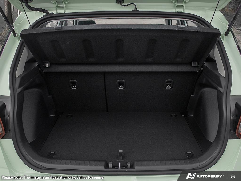 2026 Hyundai Venue Preferred Two-tone in Edmonton, Alberta - 7 - w1024h768px