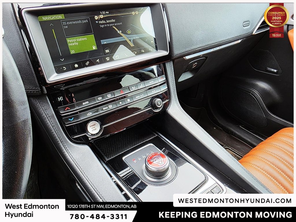 2019 Jaguar F-PACE 30t Portfolio in Edmonton, Alberta - 19 - w1024h768px