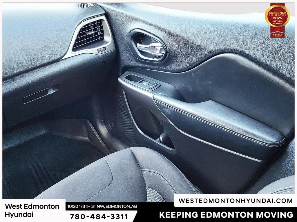 2019 Jeep Cherokee Sport in Edmonton, Alberta - 16 - w1024h768px