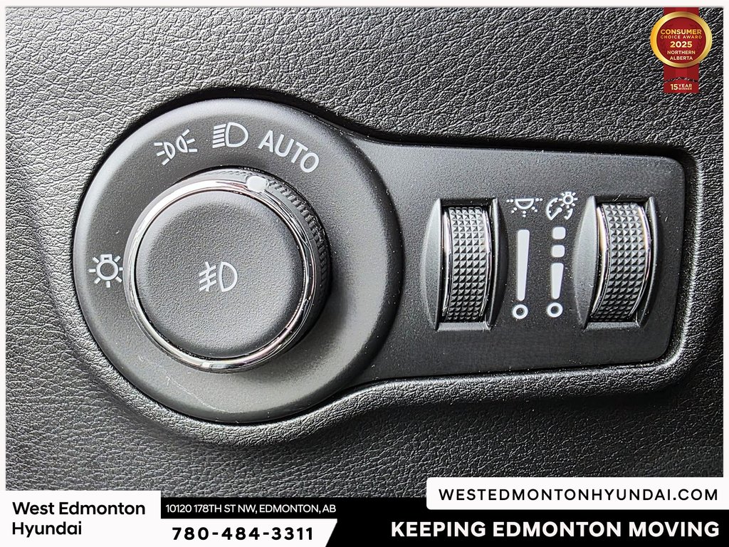 2024 Jeep Compass Limited in Edmonton, Alberta - 13 - w1024h768px