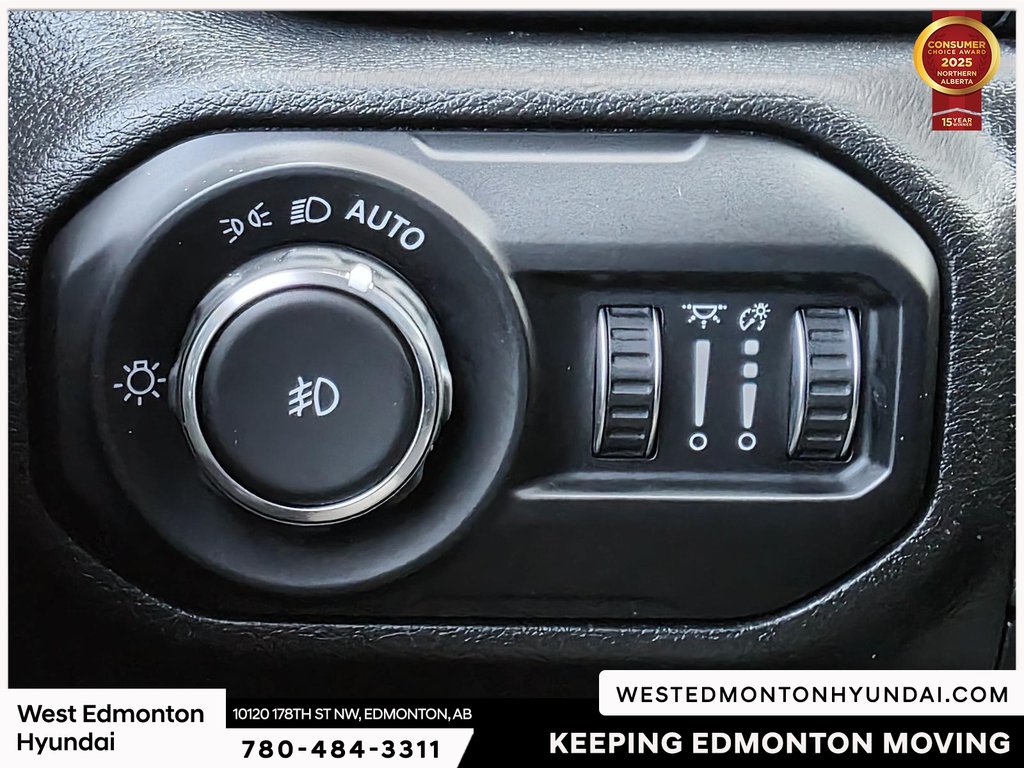 2022 Jeep Wrangler Unlimited Sport Altitude in Edmonton, Alberta - 13 - w1024h768px