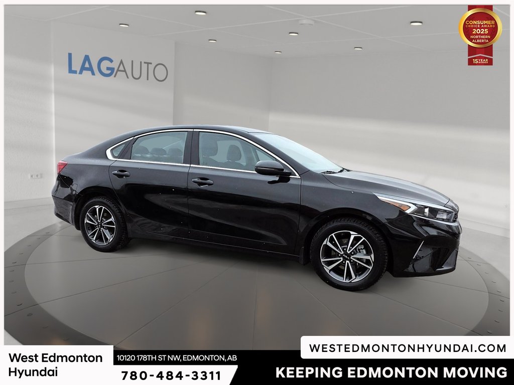 2022 Kia Forte GT-Line in Edmonton, Alberta - 12 - w1024h768px