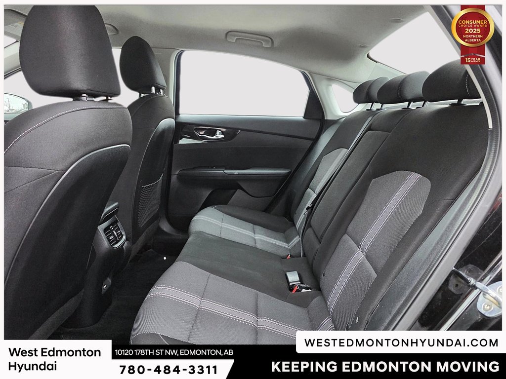 2022 Kia Forte GT-Line in Edmonton, Alberta - 14 - w1024h768px