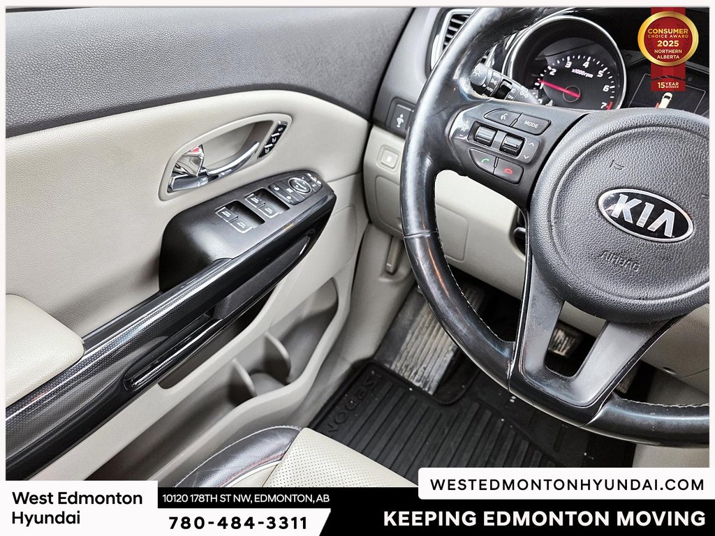 2018 Kia Sedona SX in Edmonton, Alberta - 22 - w1024h768px