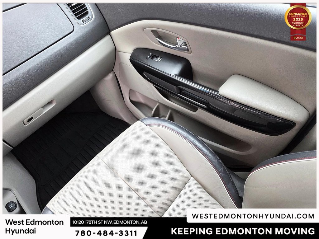 2018 Kia Sedona SX in Edmonton, Alberta - 19 - w1024h768px