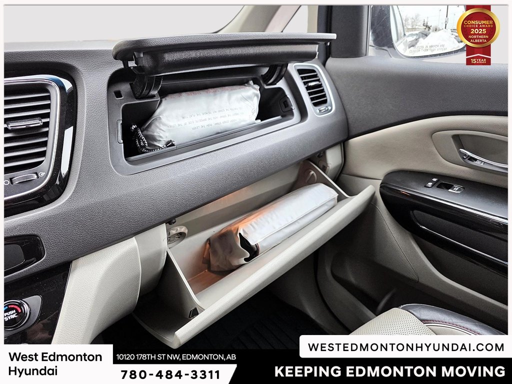 2018 Kia Sedona SX in Edmonton, Alberta - 34 - w1024h768px