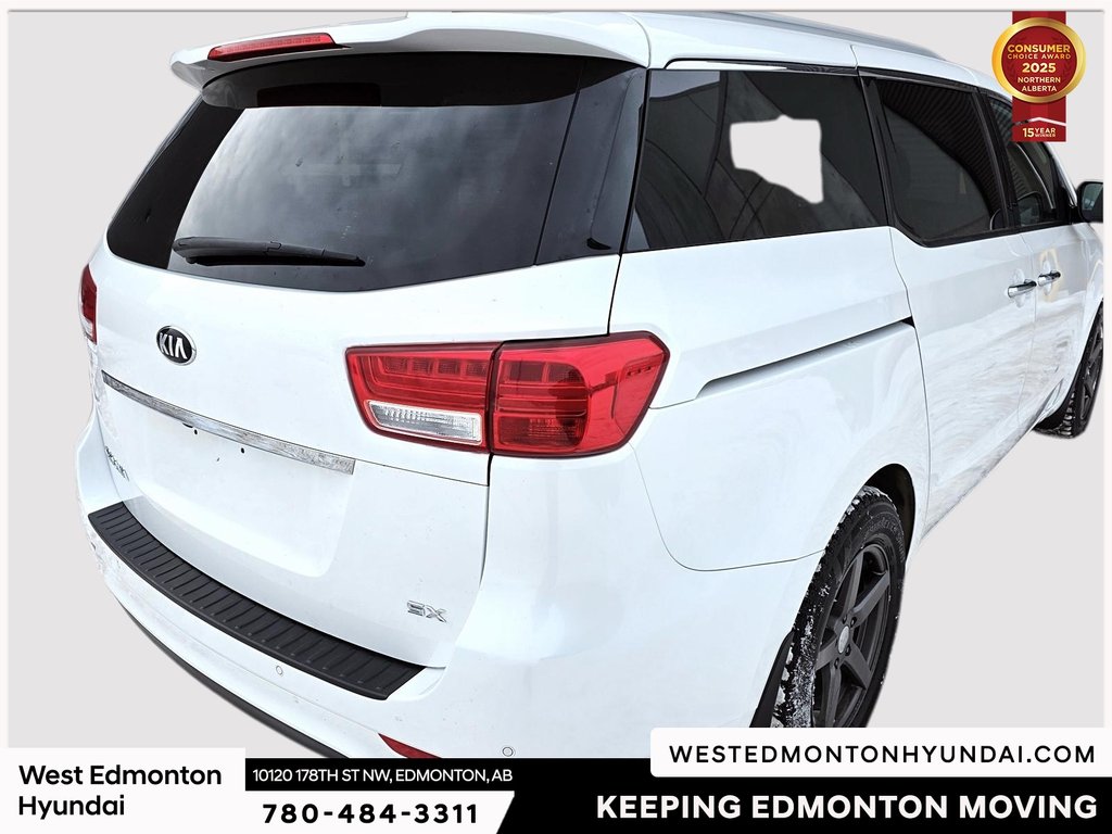 2018 Kia Sedona SX in Edmonton, Alberta - 9 - w1024h768px