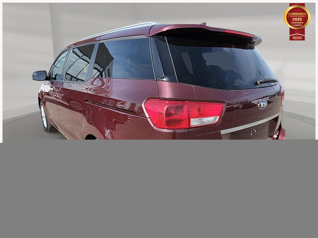 2018 Kia Sedona LX in Edmonton, Alberta - 6 - w1024h768px